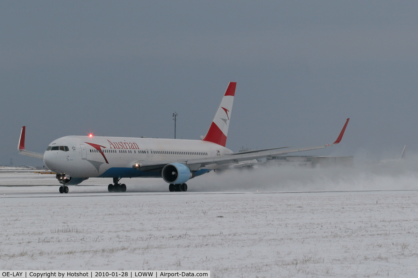OE-LAY, 1998 Boeing 767-3Z9/ER C/N 29867, Departing from a snow covered runway 29.