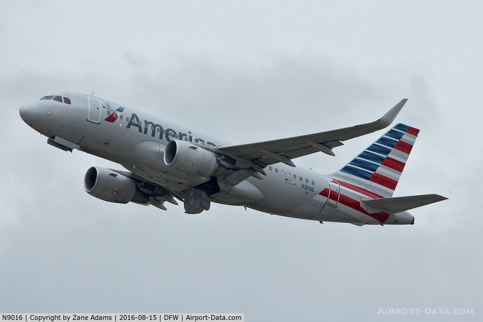 N9016, 2014 Airbus A319-115 C/N 6040, Departing DFW Airport