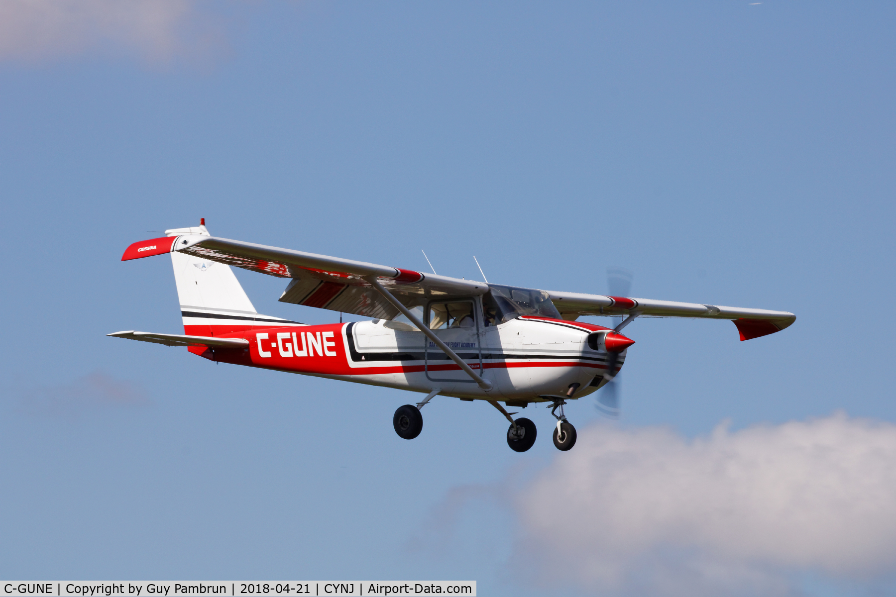 C-GUNE, 1968 Cessna 172I C/N 17256885, Landing