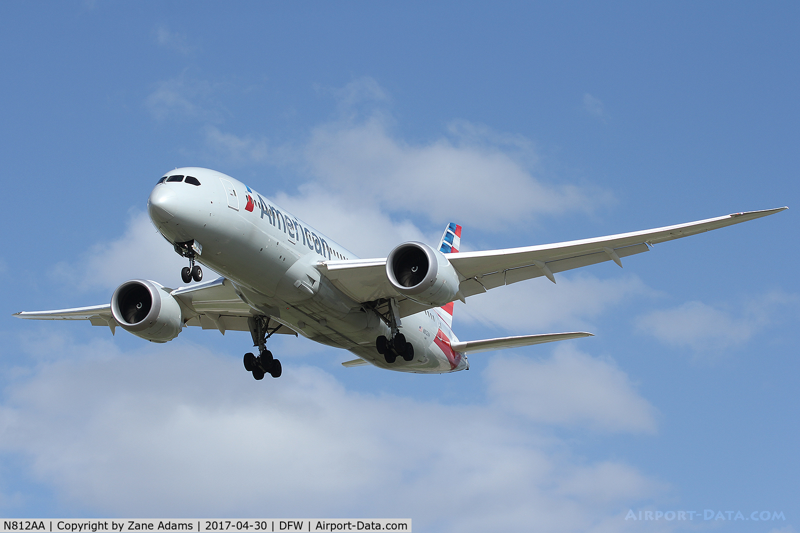 N812AA, 2015 Boeing 787-8 Dreamliner Dreamliner C/N 40630, Arriving at DFW Airport