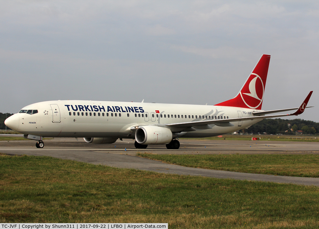 TC-JVF, 2014 Boeing 737-8F2 C/N 42008/4934, Taxiing to the Terminal