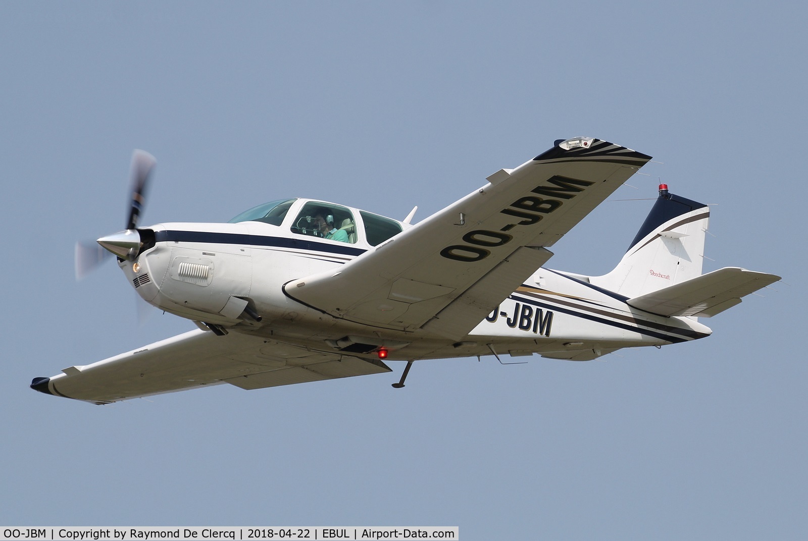 OO-JBM, 1999 Raytheon Aircraft Company A36 Bonanza C/N E-3248, Overshoot.