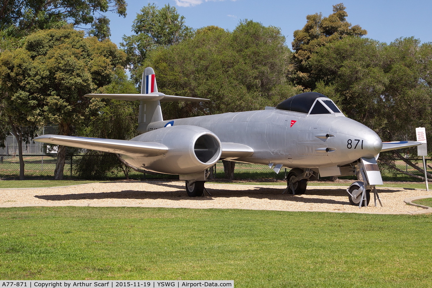 A77-871, Gloster Meteor F.8 C/N WK791, RAAF Base Wagga Wagga 2015