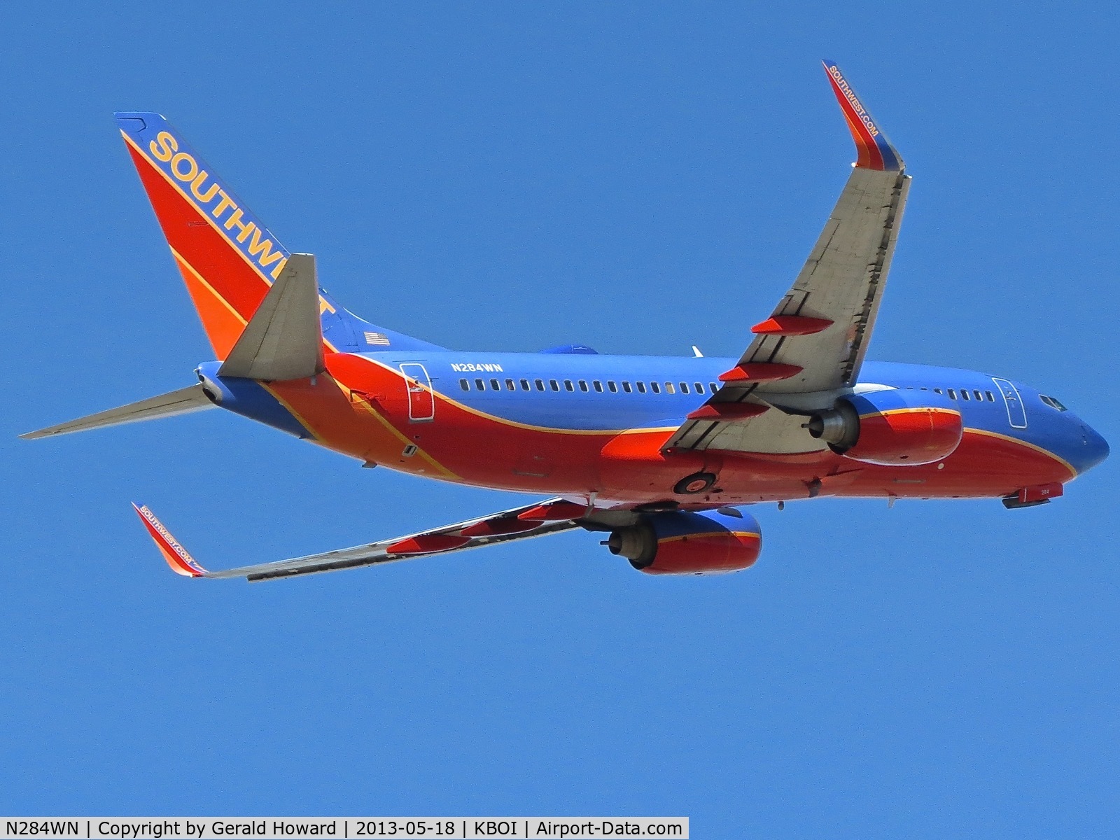 N284WN, 2007 Boeing 737-7H4 C/N 32535, Departing RWY 28R.