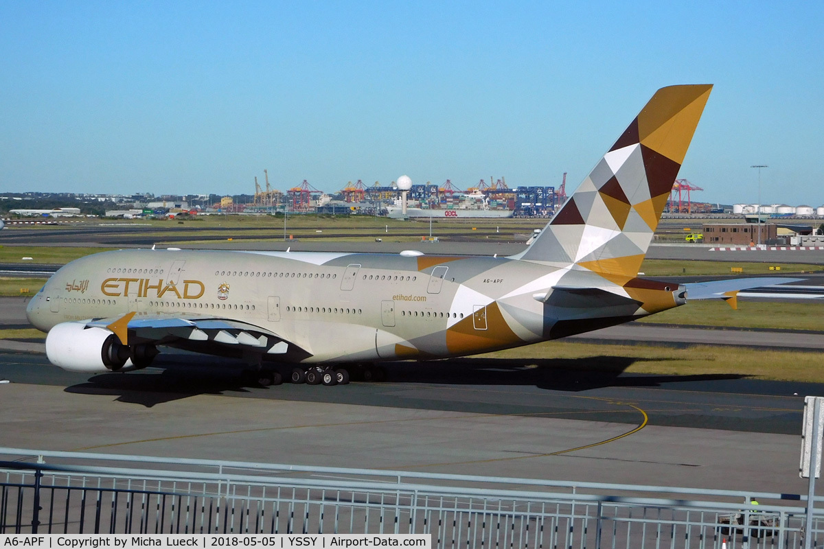 A6-APF, 2015 Airbus A380-861 C/N 195, At Mascot