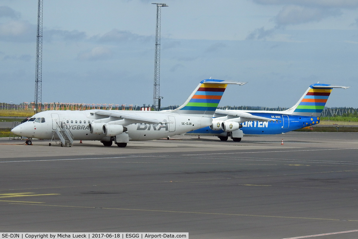 SE-DJN, 1993 British Aerospace Avro 146-RJ85 C/N E.2231, Together with SE-DSU