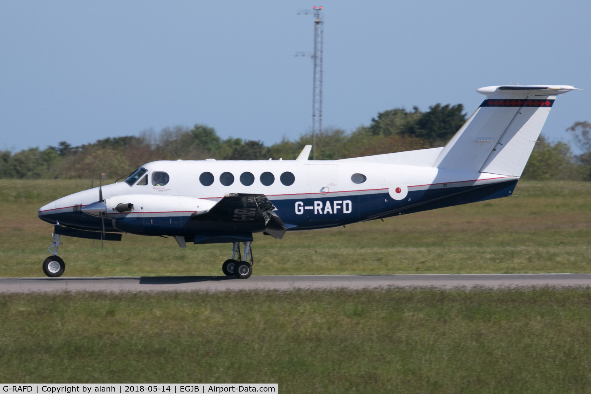 G-RAFD, 2008 Hawker Beechcraft B200GT King Air C/N BY-32, Partly demilitarised, landing at Guernsey