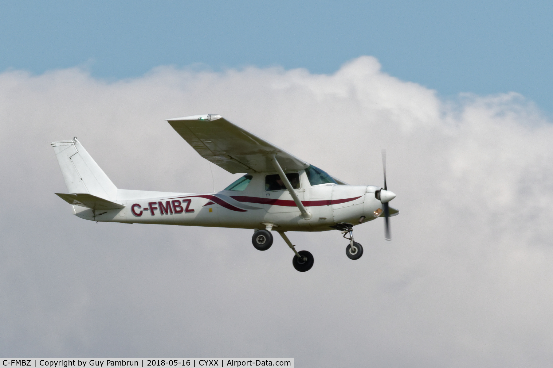 C-FMBZ, 1982 Cessna 152 C/N 15285571, Landing