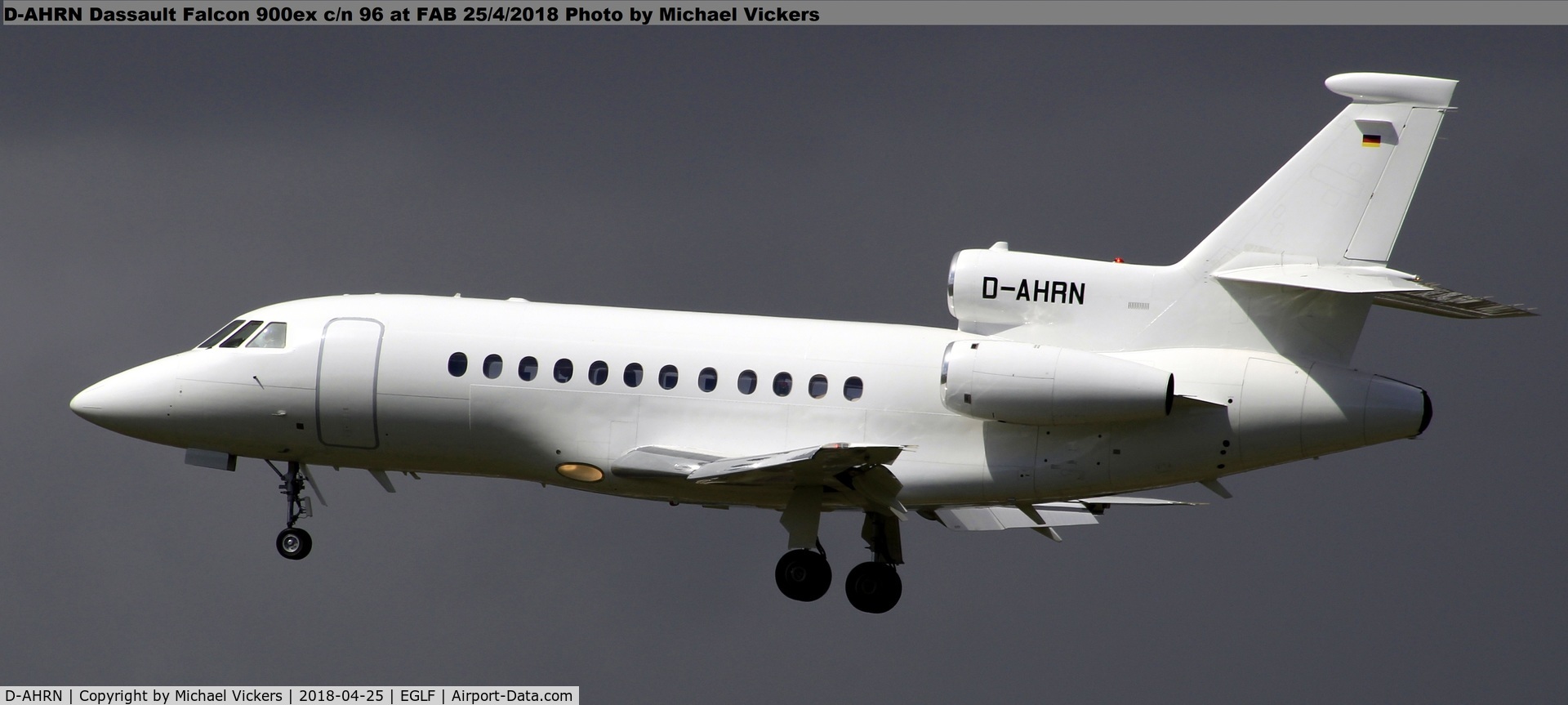 D-AHRN, 2001 Dassault Falcon 900EX C/N 96, Landing runway 24