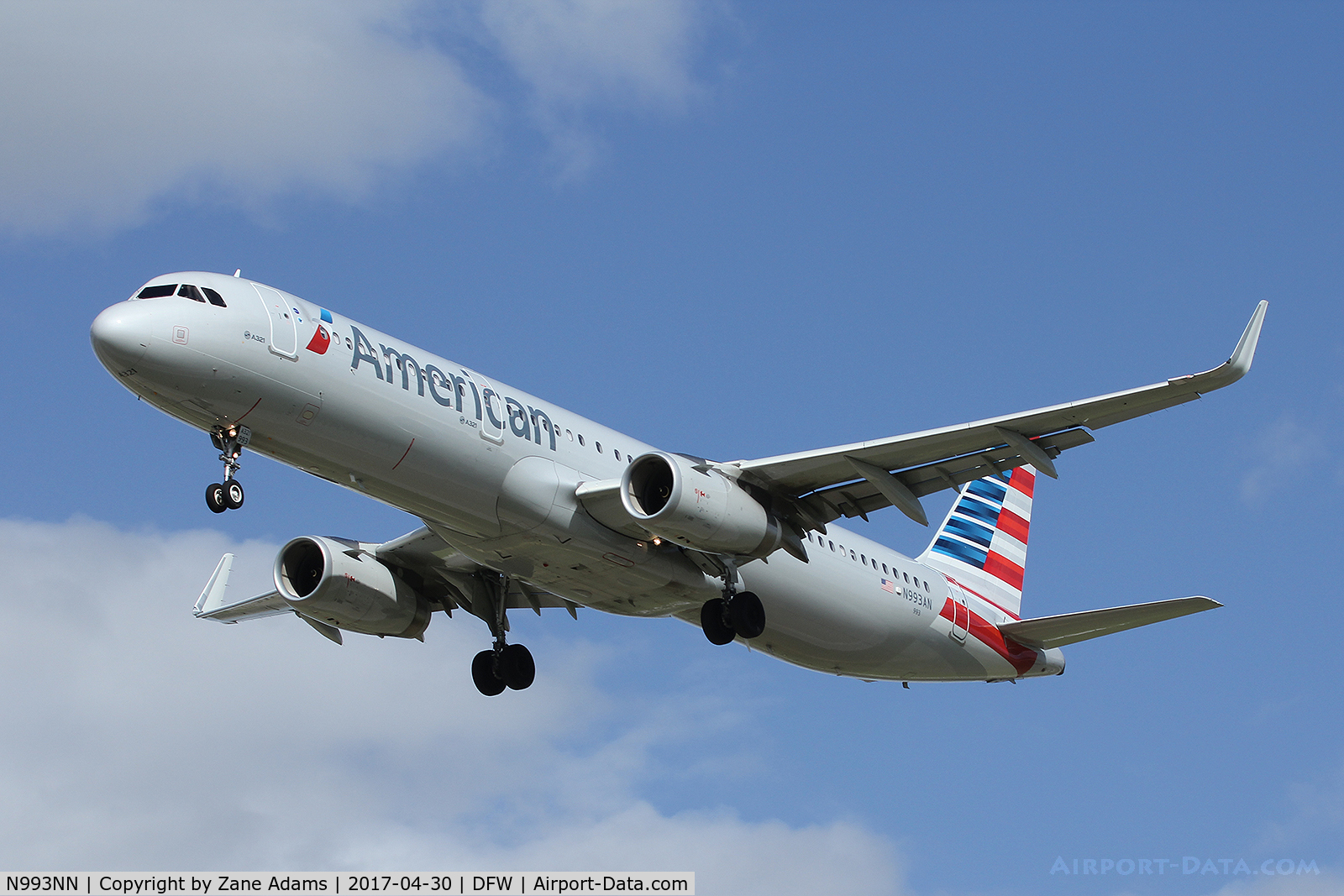 N993NN, 2016 Boeing 737-823 C/N 33340, Arriving at DFW Airport