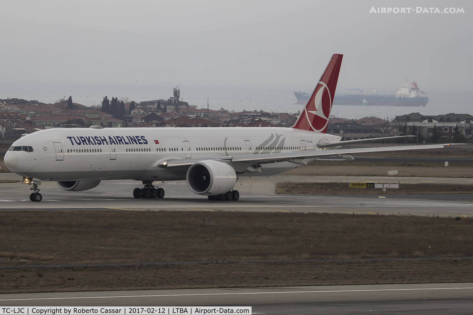 TC-LJC, 2015 Boeing 777-3F2/ER C/N 44123, Istanbul Ataturk