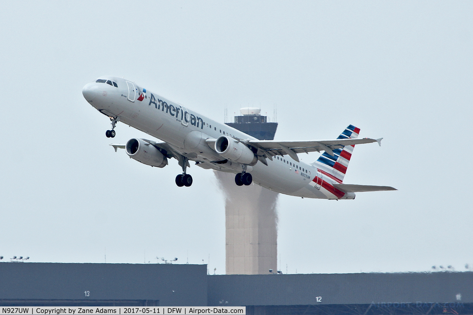 N927UW, 2015 Airbus A321-231 C/N 625, Departing DFW Airport