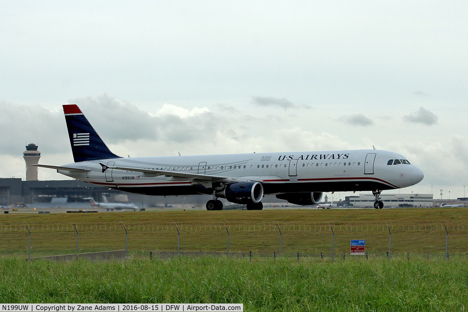 N199UW, 2013 Airbus A321-211 C/N 5457, Departing DFW Airport