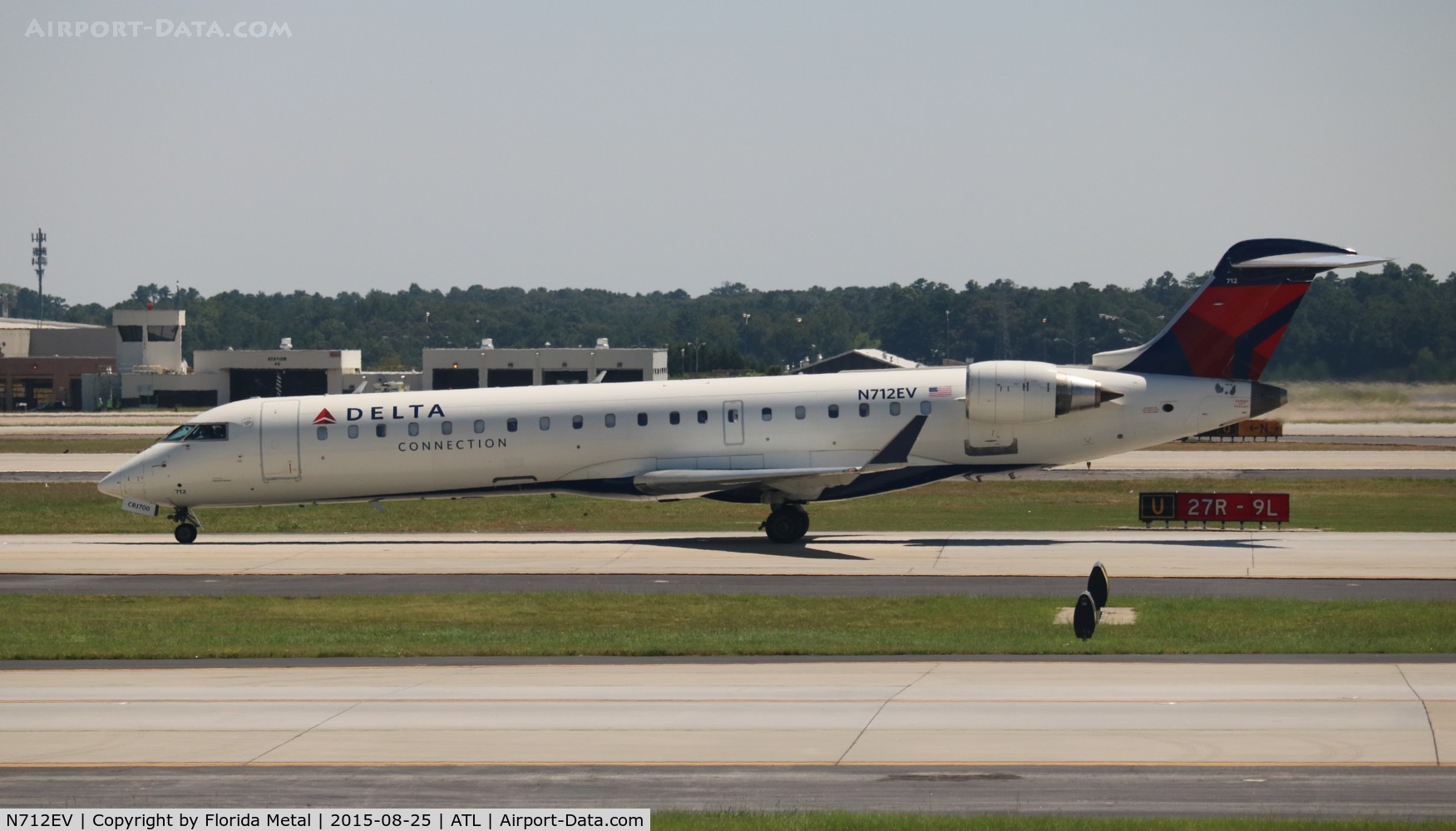 N712EV, 2002 Bombardier CRJ-701ER (CL-600-2C10) Regional Jet C/N 10074, Delta Connection