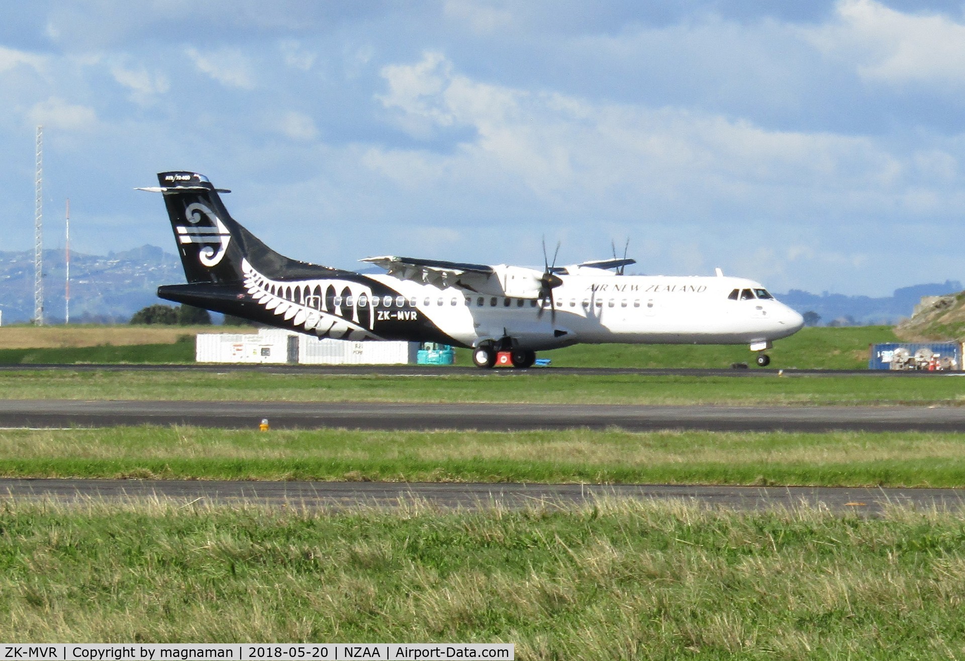 ZK-MVR, 2018 ATR 72-212 A C/N 1487, Just about to land at AKL - my first sighting of this newish ATR to Air NZ fleet