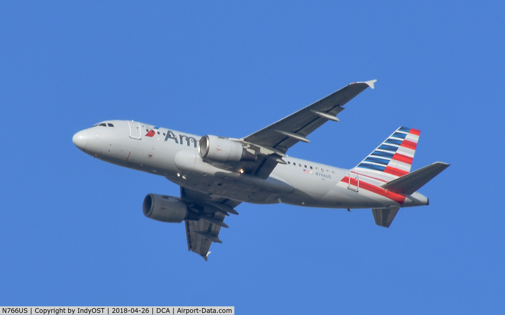 N766US, 2000 Airbus A319-112 C/N 1378, American Airbus A319 departing Reagan National Airport on 26 Apr 2018