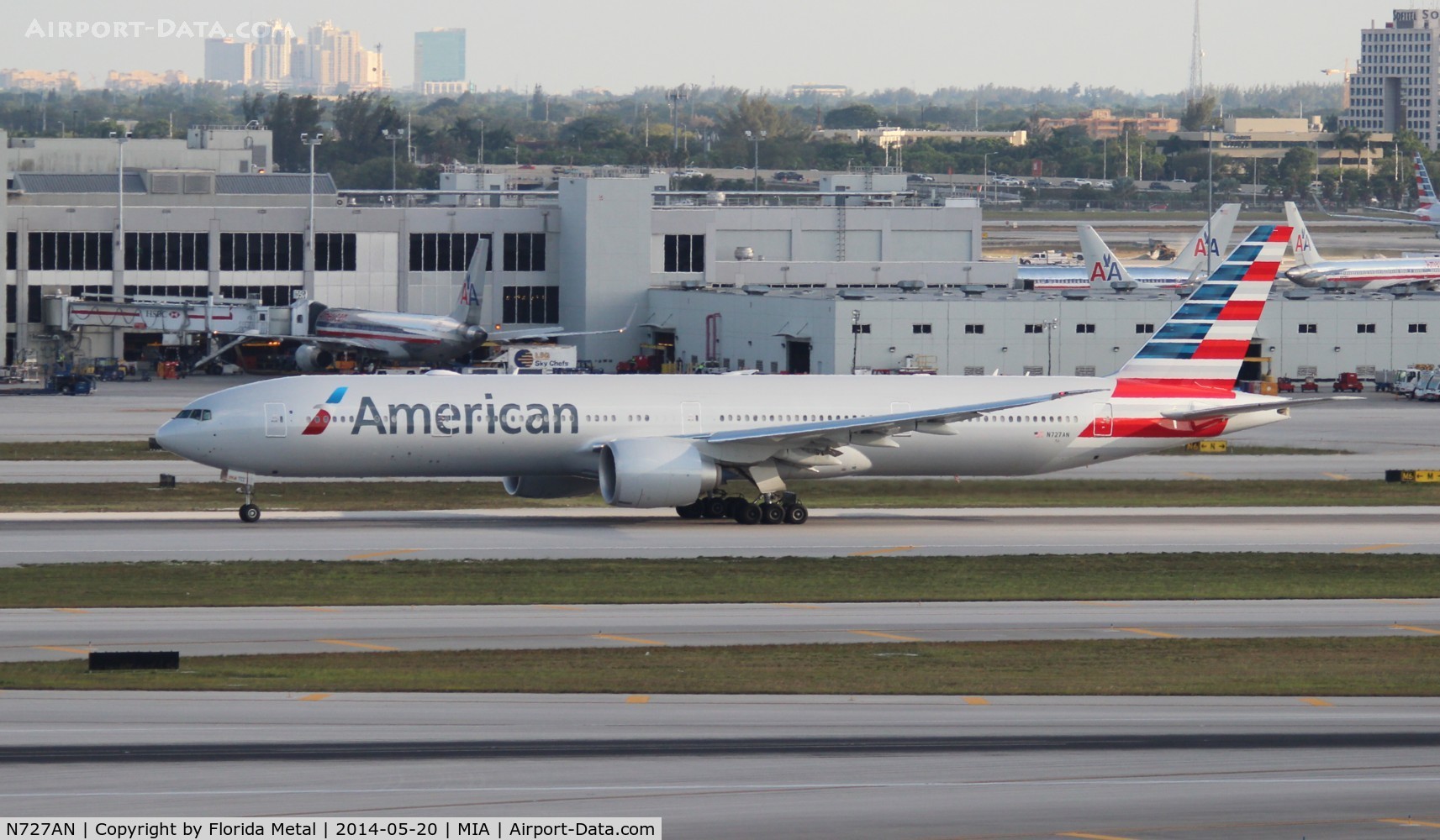 N727AN, 2014 Boeing 777-323/ER C/N 33541, American
