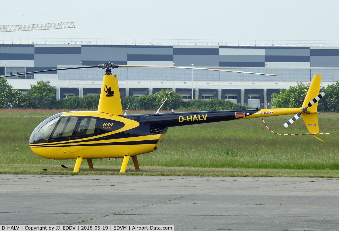 D-HALV, Robinson R44 Raven II C/N 11679, With construction machine. Who sees her?