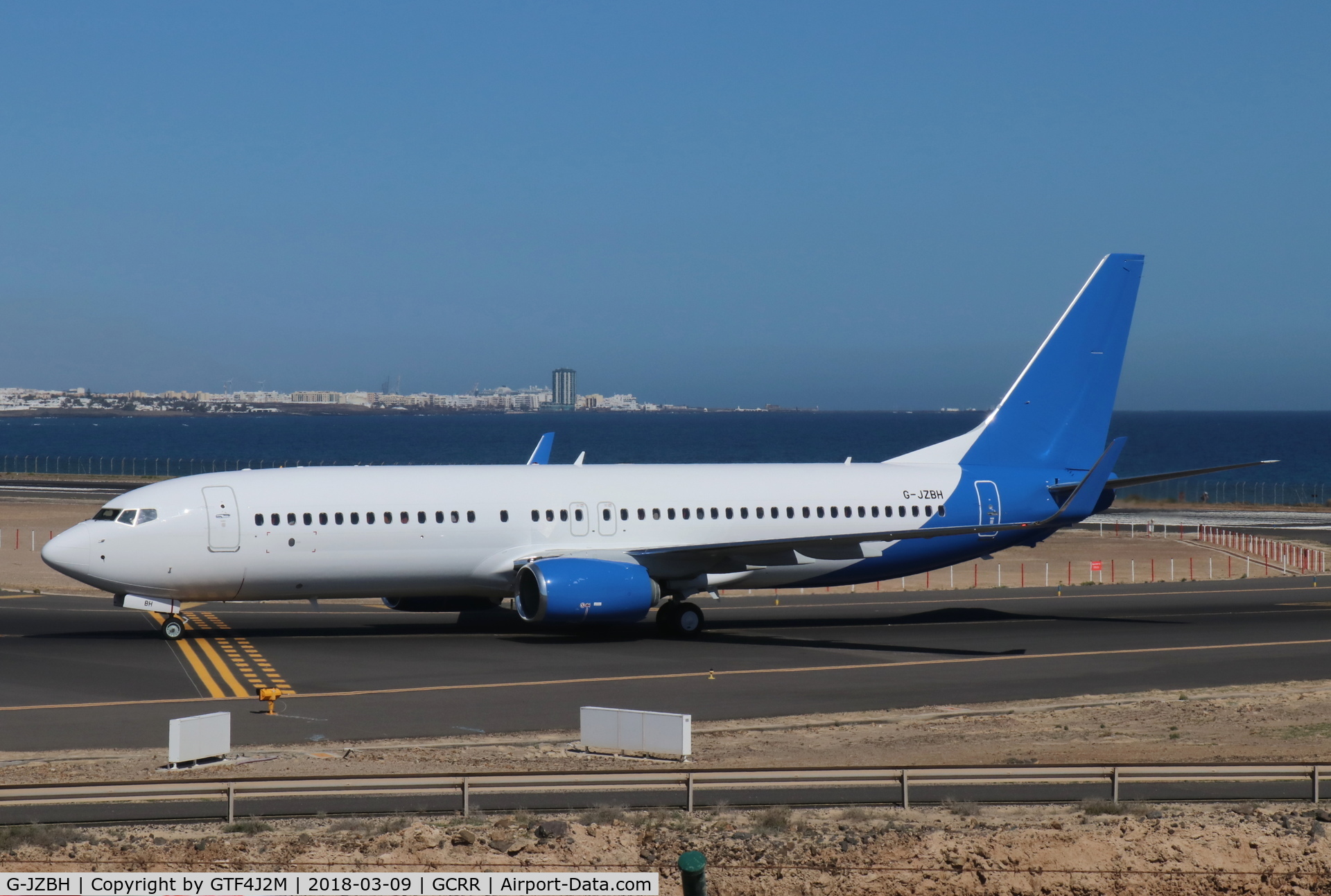 G-JZBH, 2018 Boeing 737-8MG C/N 63163, G-JZBH  Jet2 at Lanzarote 9Mar18