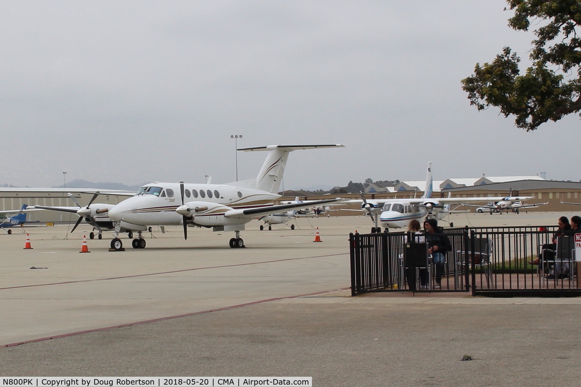 N800PK, 1981 Beech B200 King Air C/N BB-982, 1981 Beech B200 SUPER KING AIR, two Pratt & Whitney PT6A-41 turboprops 850 SHp each, on Channel Islands Aviation ramp