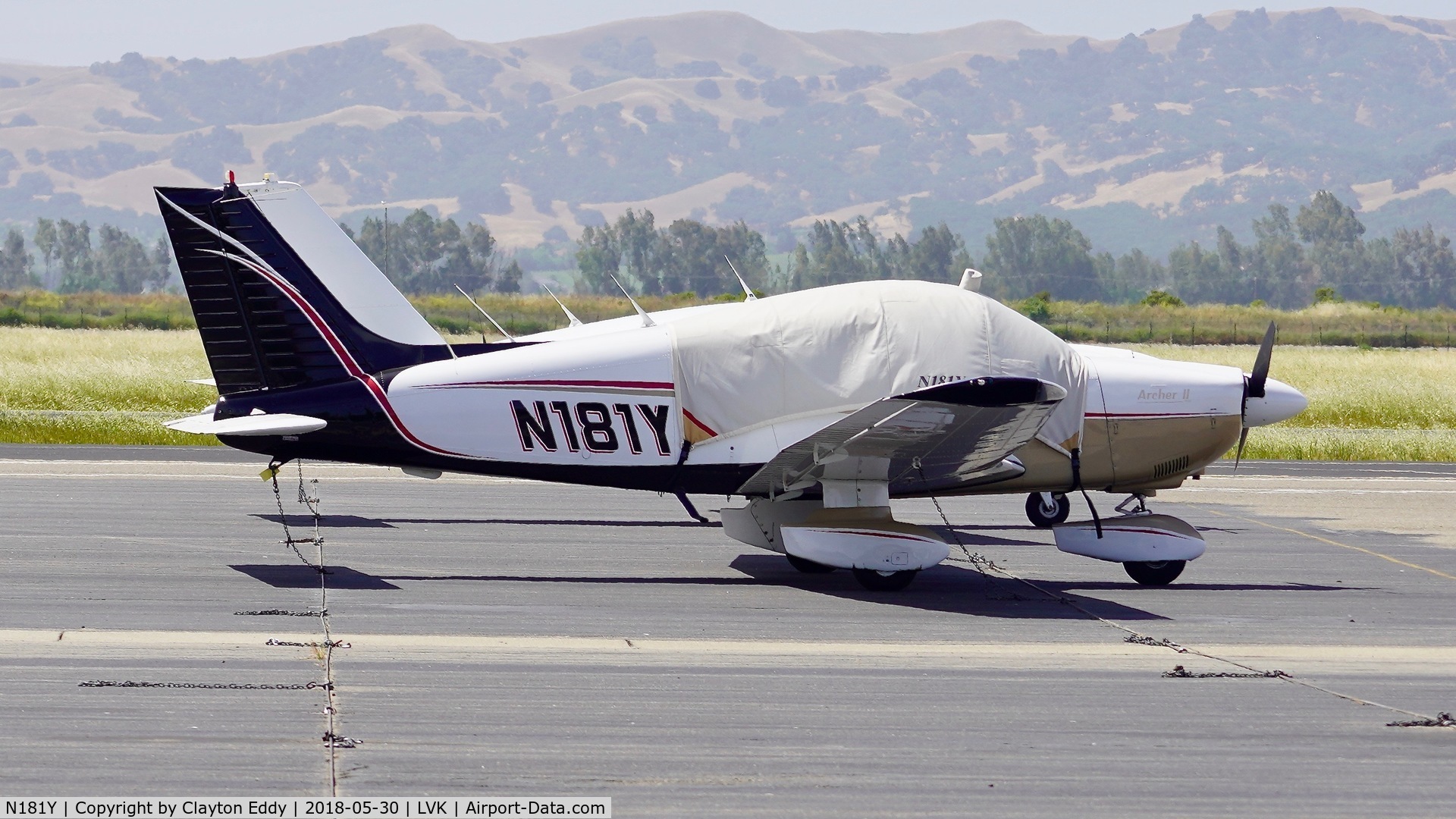 N181Y, 1985 Piper PA-28-181 Archer C/N 28-8590089, Livermore Airport California 2018.
