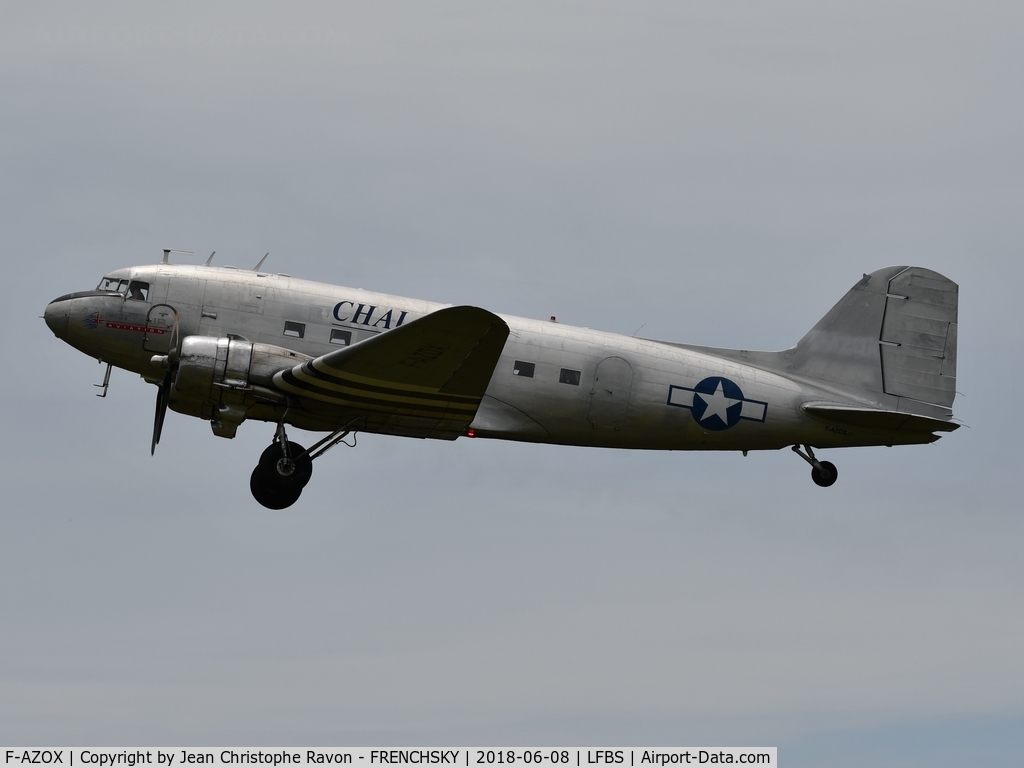 F-AZOX, 1945 Douglas DC-3C-S1C3G (C-47B-35-DK) C/N 16604, training for Biscarosse show 2018
