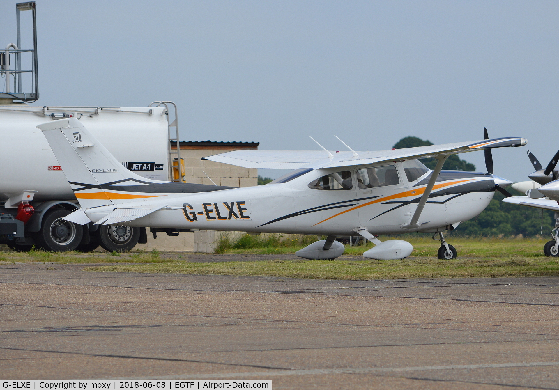 G-ELXE, 2007 Cessna 182T Skylane C/N 18281909, Cessna 182T Skylane at Fairoaks. Ex D-ELXE
