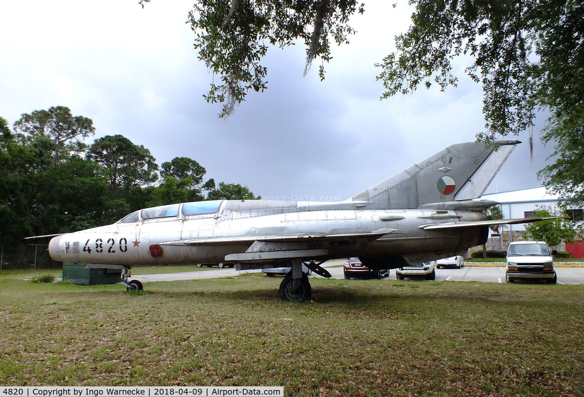 4820, Mikoyan-Gurevich MiG-21U C/N Y1001, Mikoyan i Gurevich MiG-21U MONGOL-A at the VAC Warbird Museum, Titusville FL