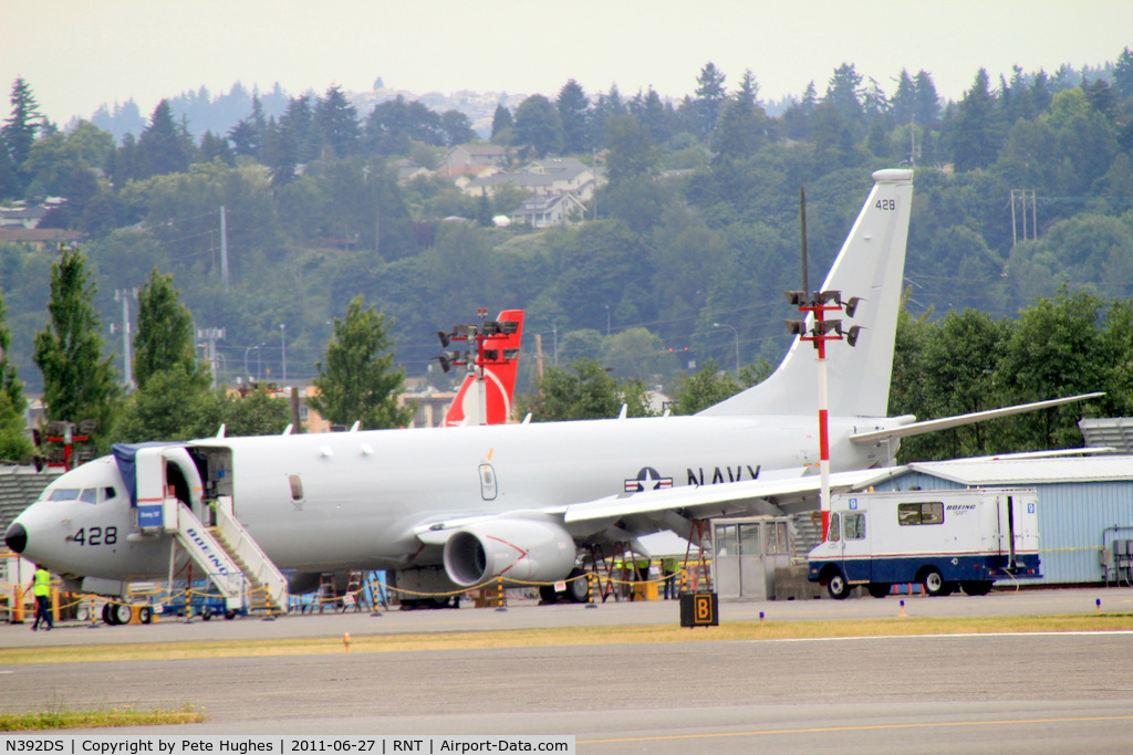 N392DS, Boeing 737-8FV C/N 40808, N392DS P-8 at Renton before dlivery to USN