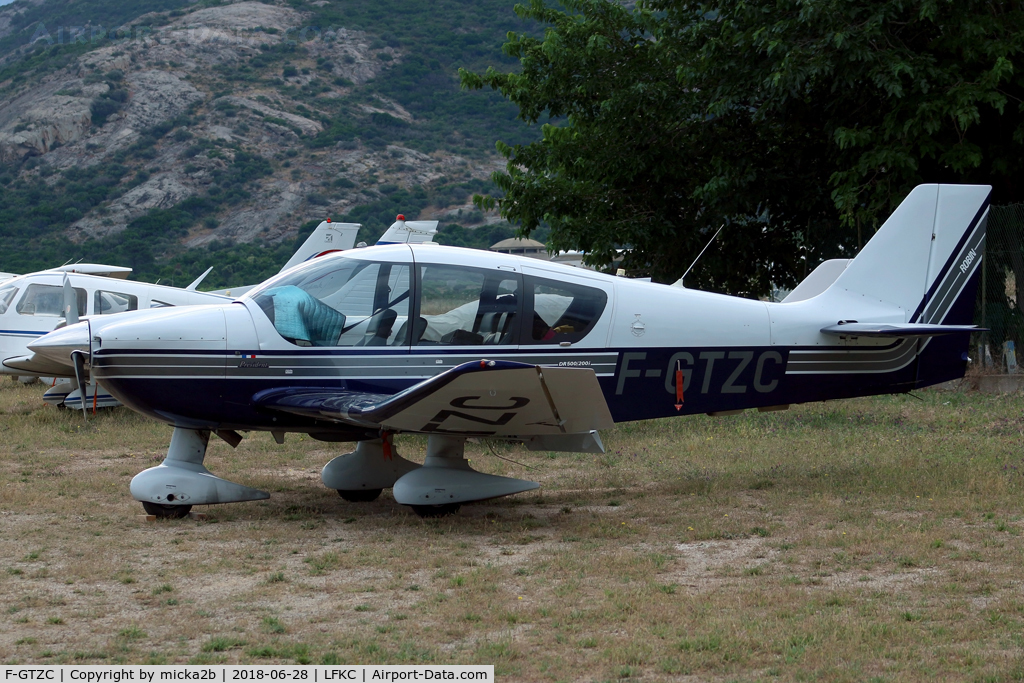 F-GTZC, 2000 Robin DR-400-500 President C/N 22, Parked