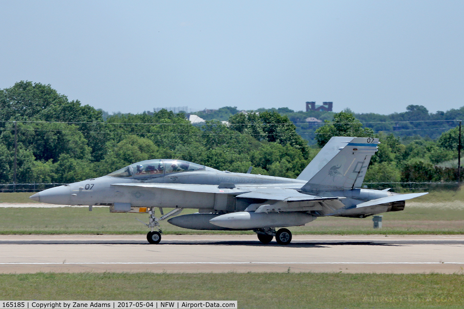 165185, McDonnell Douglas F/A 18C Hornet C/N 1311/c410, Arriving NAS Fort Worth