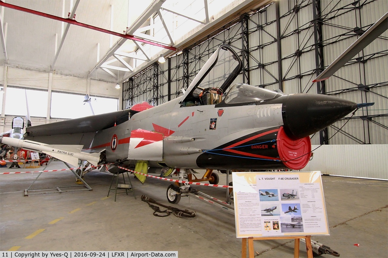 11, Vought F-8P Crusader C/N 1228, Vought F-8P Crusader, Naval Aviation Museum, Rochefort-Soubise airport (LFXR)