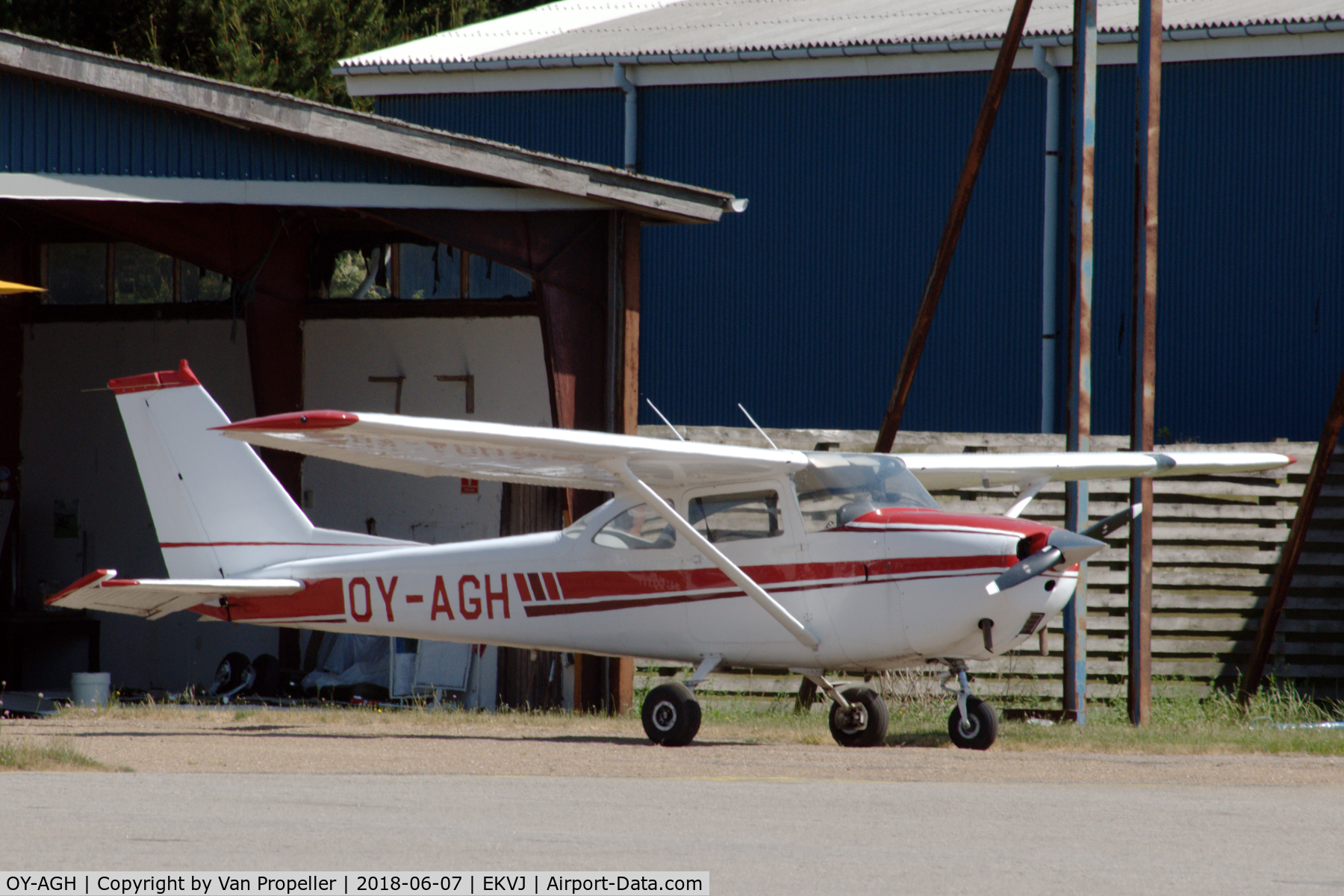 OY-AGH, 1967 Reims F172H Skyhawk C/N 485, Reims-Cessna F172H in front of its hangar at Stauning airport, Denmark