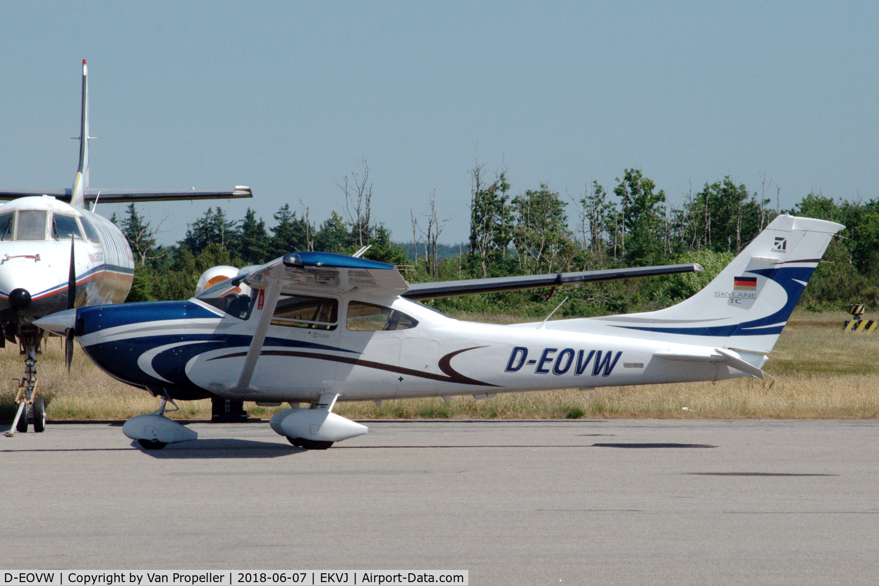 D-EOVW, Cessna T182T Turbo Skylane C/N T18208987, Cessna 182T Skylane on the platform at Stauning airport, Denmark