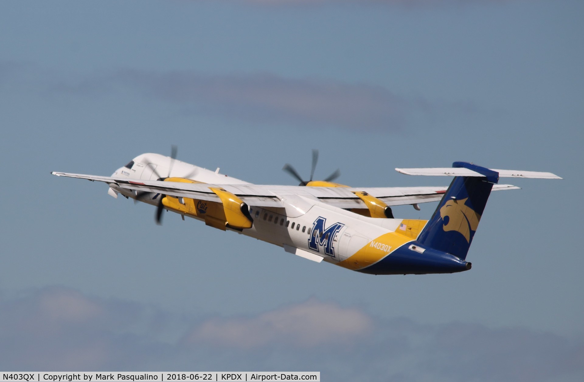 N403QX, 2001 De Havilland Canada DHC-8-402 Dash 8 C/N 4037, DHC-8-402