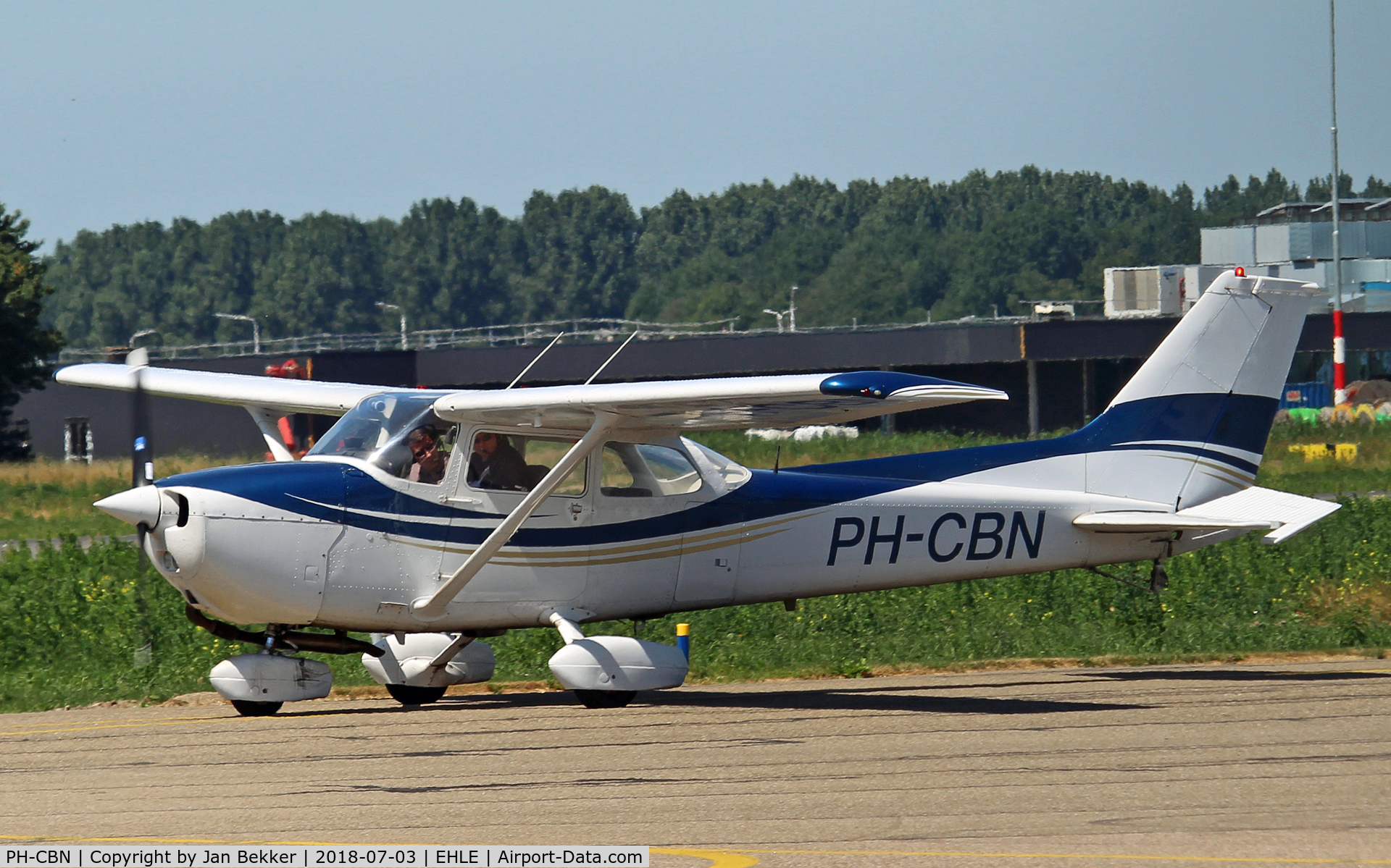 PH-CBN, 1980 Reims F172N Skyhawk C/N 1985, Lelystad Airport