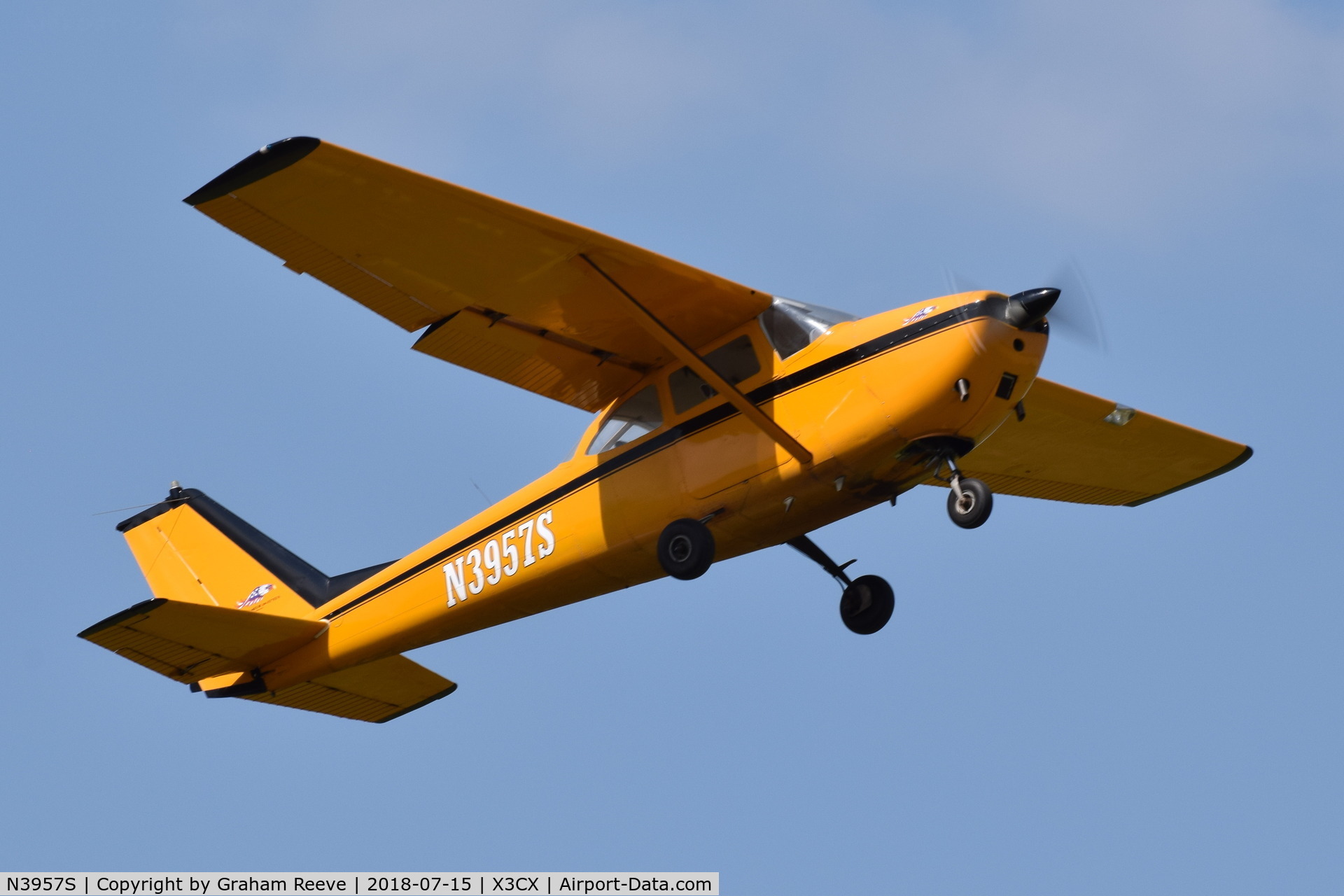 N3957S, 1964 Cessna 172E C/N 17251157, Departing from Northrepps.