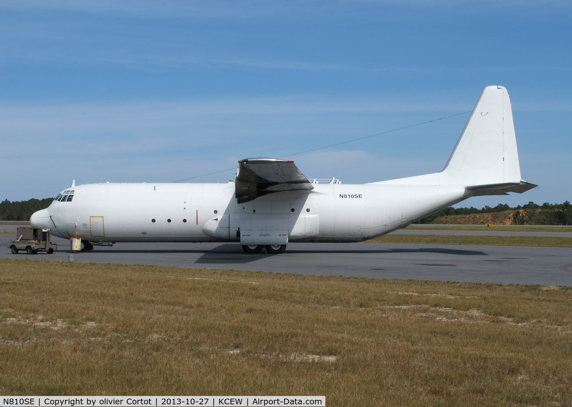 N810SE, 1967 Lockheed L-100-30 Hercules (L-382G) C/N 382-4208, pure white !