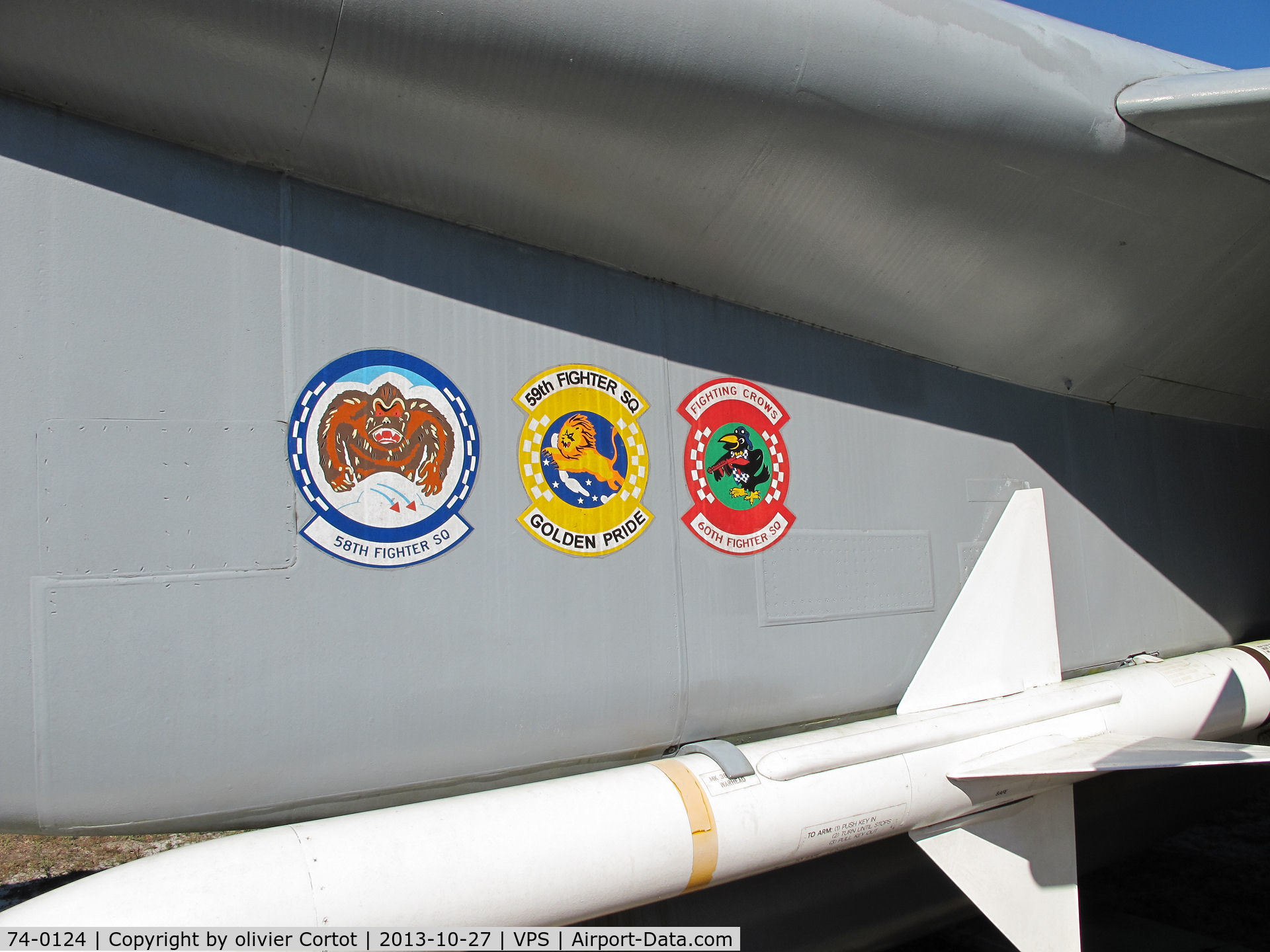74-0124, McDonnell Douglas F-15A Eagle C/N 0100/A085, squadrons badges and a Sparrow