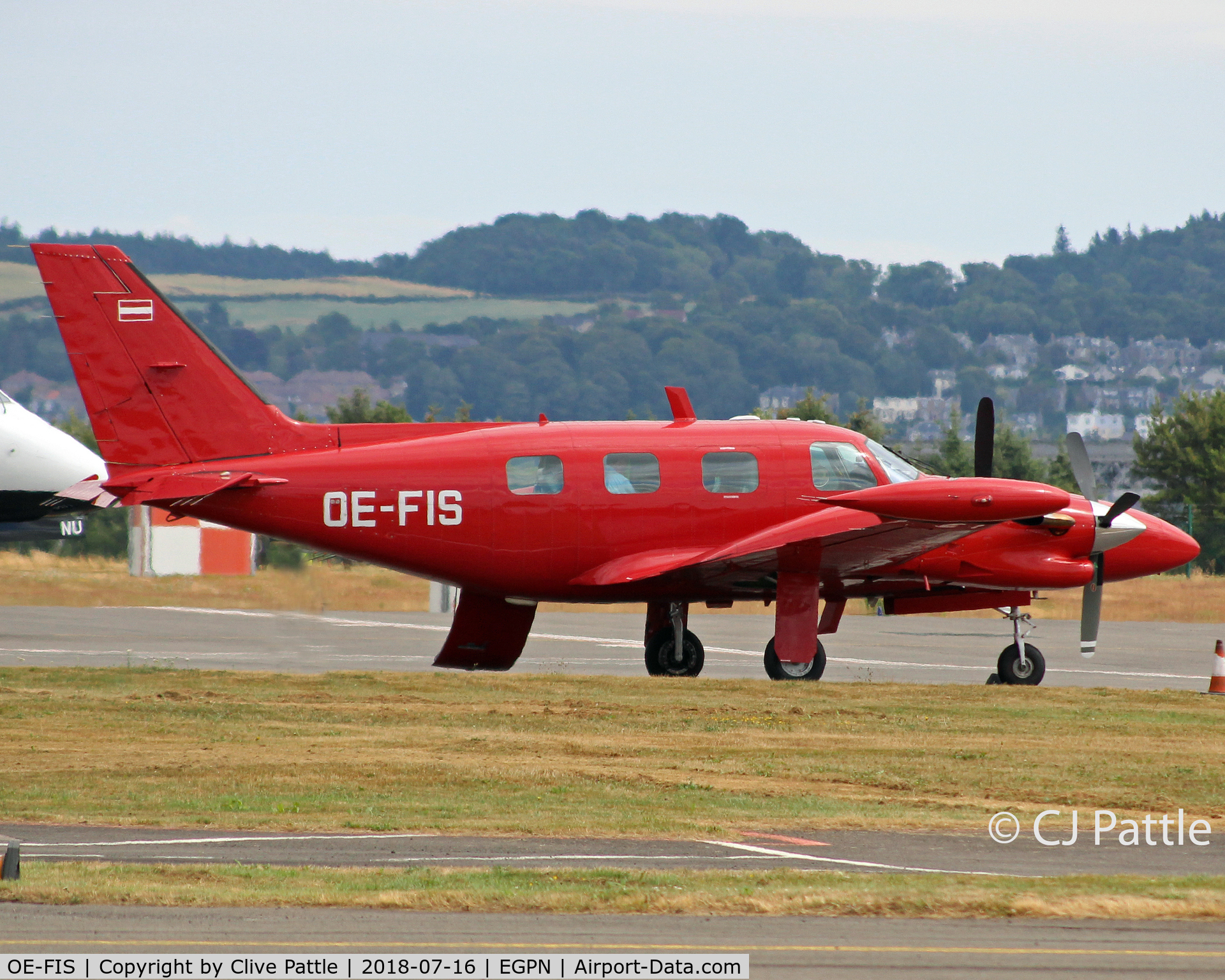 OE-FIS, Piper PA-31T1 Cheyenne I C/N 31T-1104015, Visiting Dundee