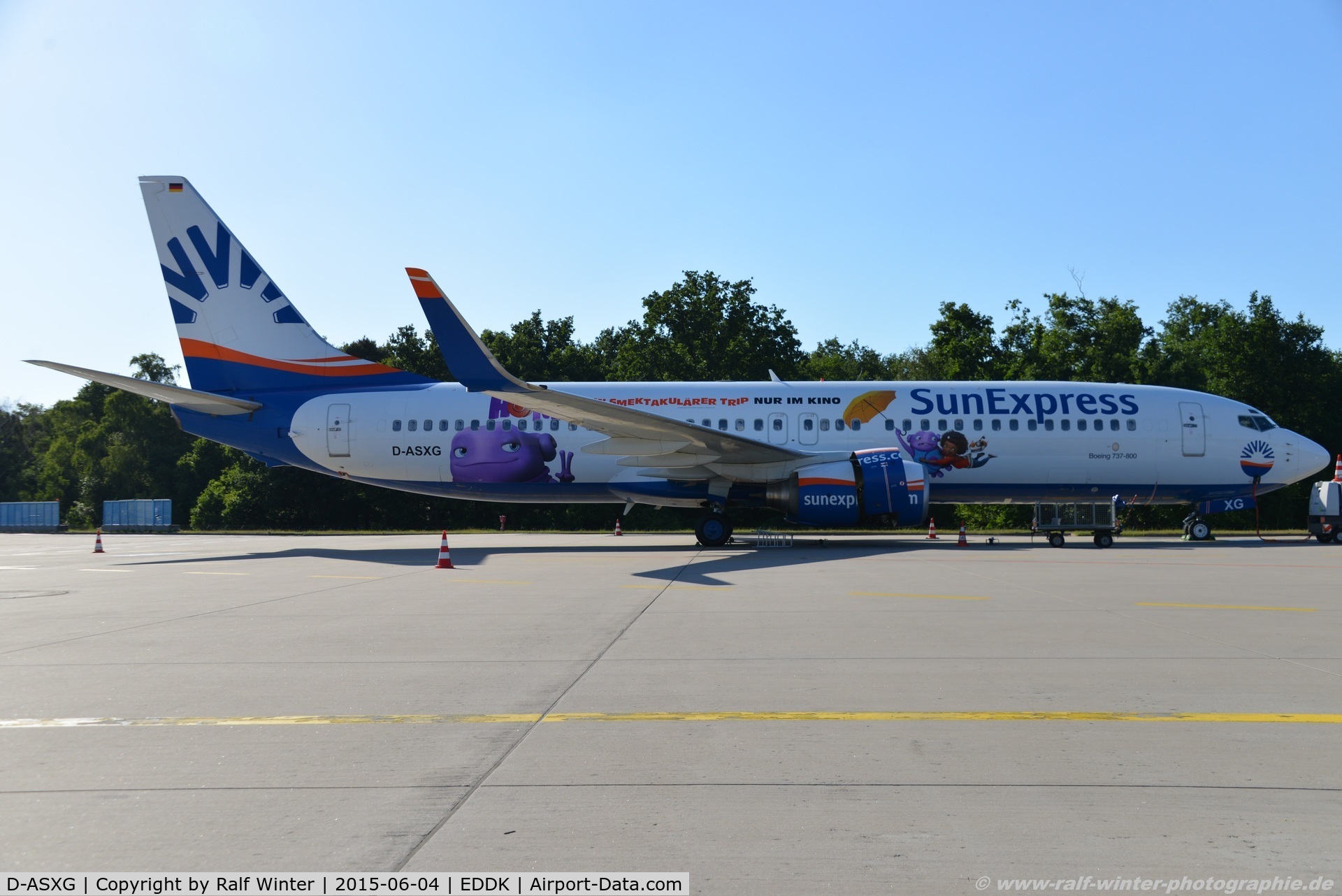 D-ASXG, 2002 Boeing 737-8CX C/N 32366, Boeing 737-8CX(W) - XG SXD SunExpress Germany 'Home' livery - 32366 - D-ASXG - 04.06.2015 - CGN