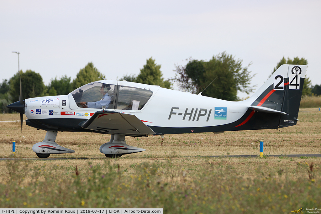 F-HIPI, Robin DR-400-120 Petit Prince C/N 2662, Taxiing
HTJP24