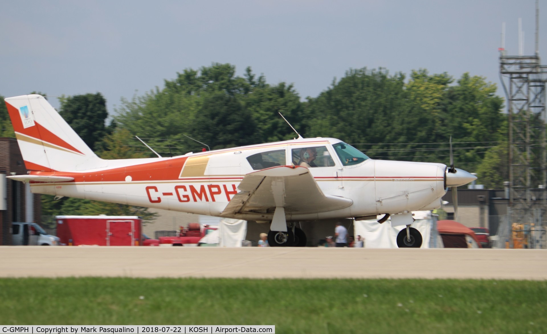 C-GMPH, 1960 Piper PA-24 C/N 24 1694, Piper PA-24