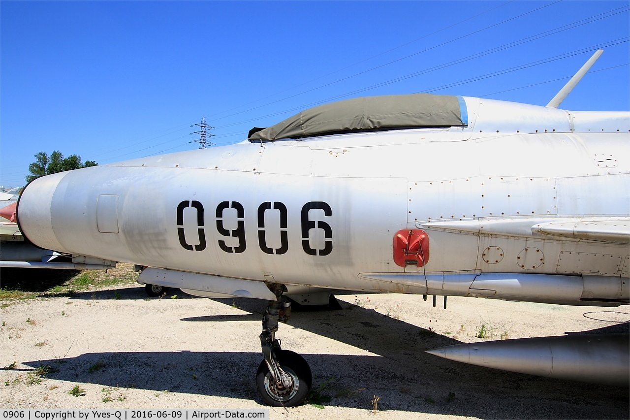 0906, Mikoyan-Gurevich MiG-21F-13 C/N 741906, Mikoyan-Gurevich MiG-21F-13, Les Amis de la 5ème Escadre Museum, Orange