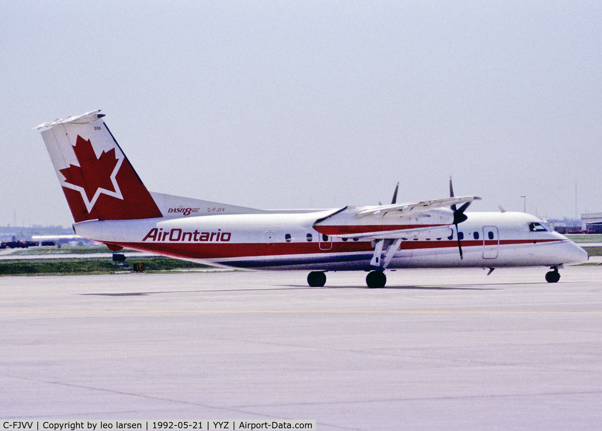 C-FJVV, 1991 De Havilland Canada DHC-8-311 Dash 8 C/N 271, Toronto 21.5.1992