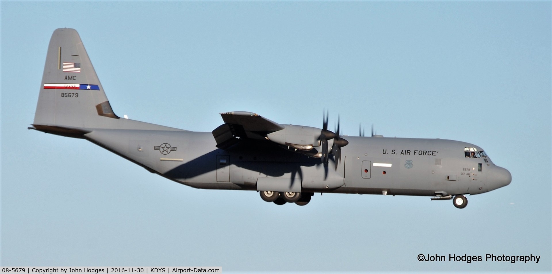 08-5679, 2011 Lockheed Martin C-130J-30 Super Hercules C/N 382-5679, On final for 16
