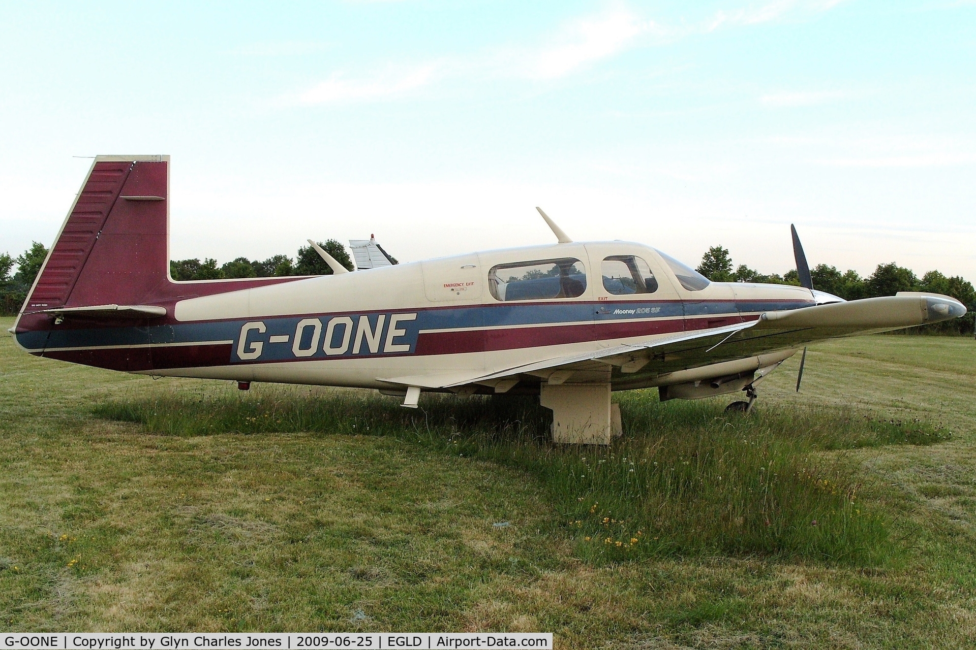 G-OONE, 1987 Mooney M20J 201 C/N 24-3039, Owned by Go One Aviation Ltd. With thanks to Denham Control Tower.