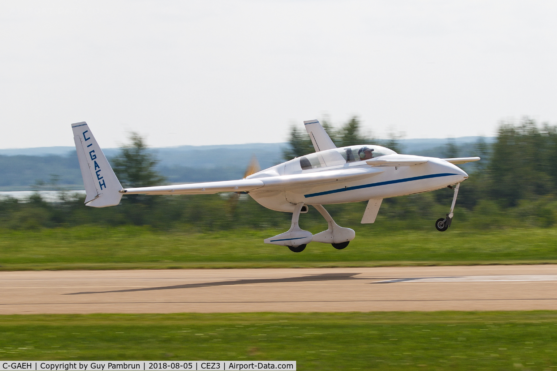 C-GAEH, 1993 Rutan Long-EZ C/N 1699, Landing