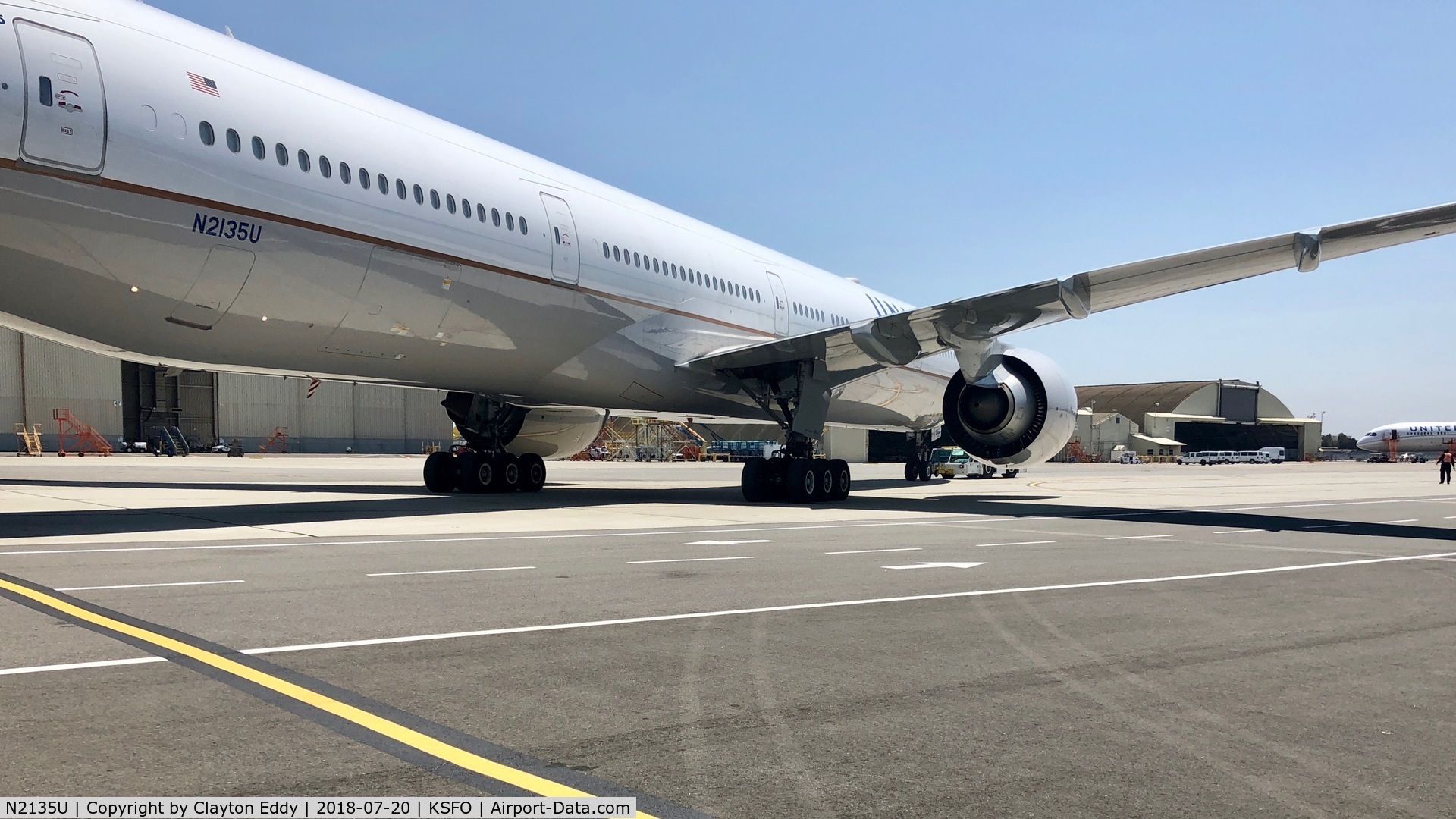 N2135U, 2017 Boeing 777-300/ER C/N 62646, SFO 2018.