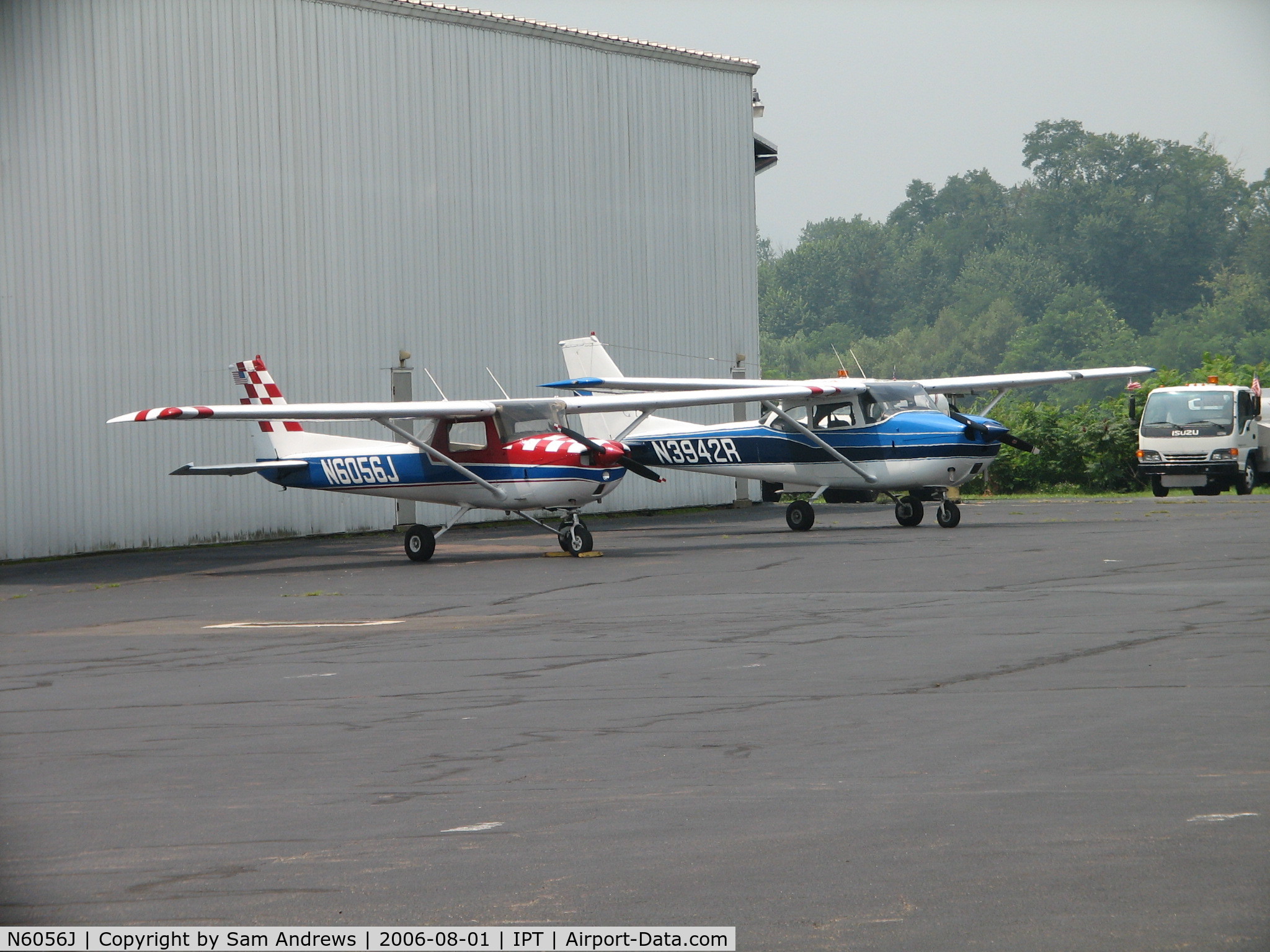 N6056J, 1972 Cessna A150L Aerobat C/N A1500356, The two rentals at the airport.